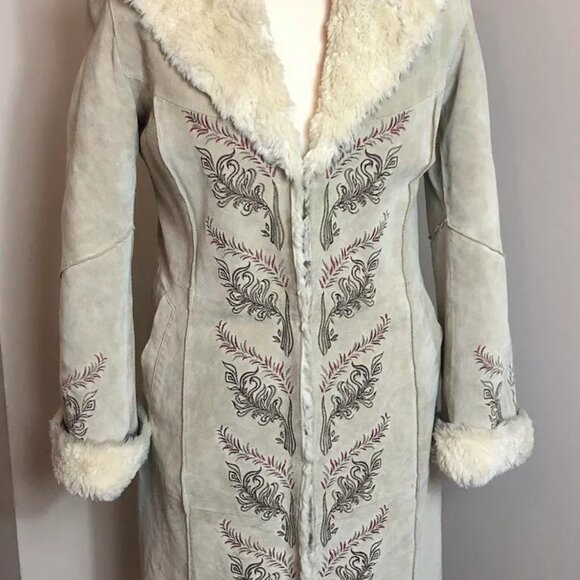 Real Suede Embroidered Beige Penny Lane Jacket with Floral Design - Picture 5 of 9